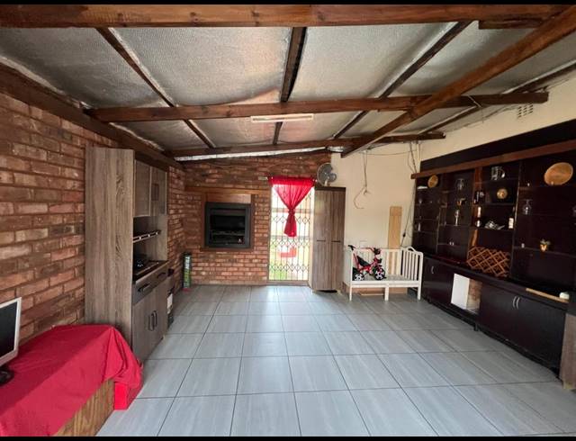 4 BEDROOM HOUSE FOR SALE IN HEIDELBERG CENTRAL